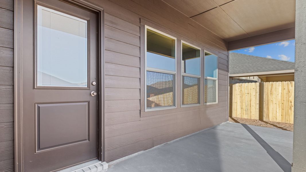 Image 6 representing the ROSEMONT by D.R. Horton in Homestead at Parks Bell Ranch, Odessa, TX.