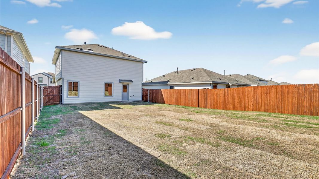 Representative exterior details of a home built from the Davis by D.R. Horton in Hickory Grove, Krum (Image 2). Representative exterior details of a home built from the Davis by D.R. Horton in Hickory Grove, Krum (Image 2).