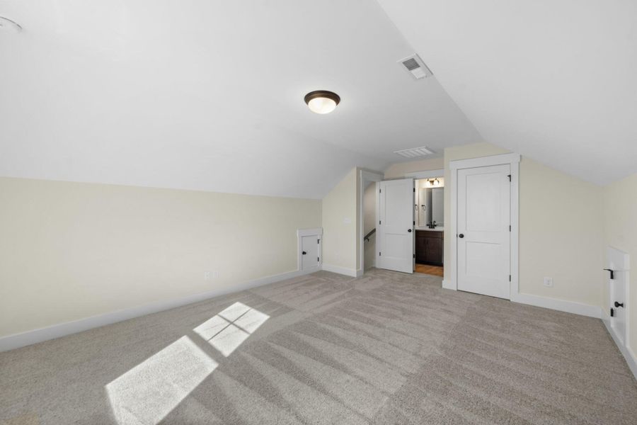 Spacious, unfurnished interior of a new home in Monterra, Kernersville (Image 26).