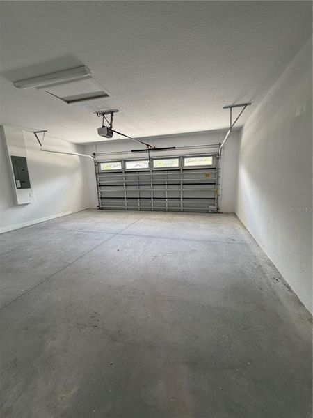 Spacious, unfurnished interior of a new home in , Summerfield (Image 22).