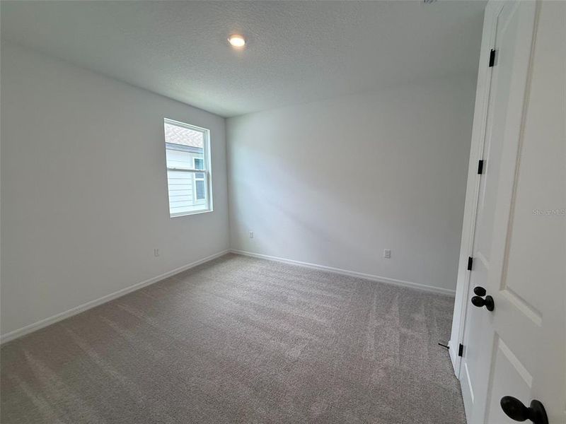 Spacious, unfurnished interior of a new home in , Mount Dora (Image 19).