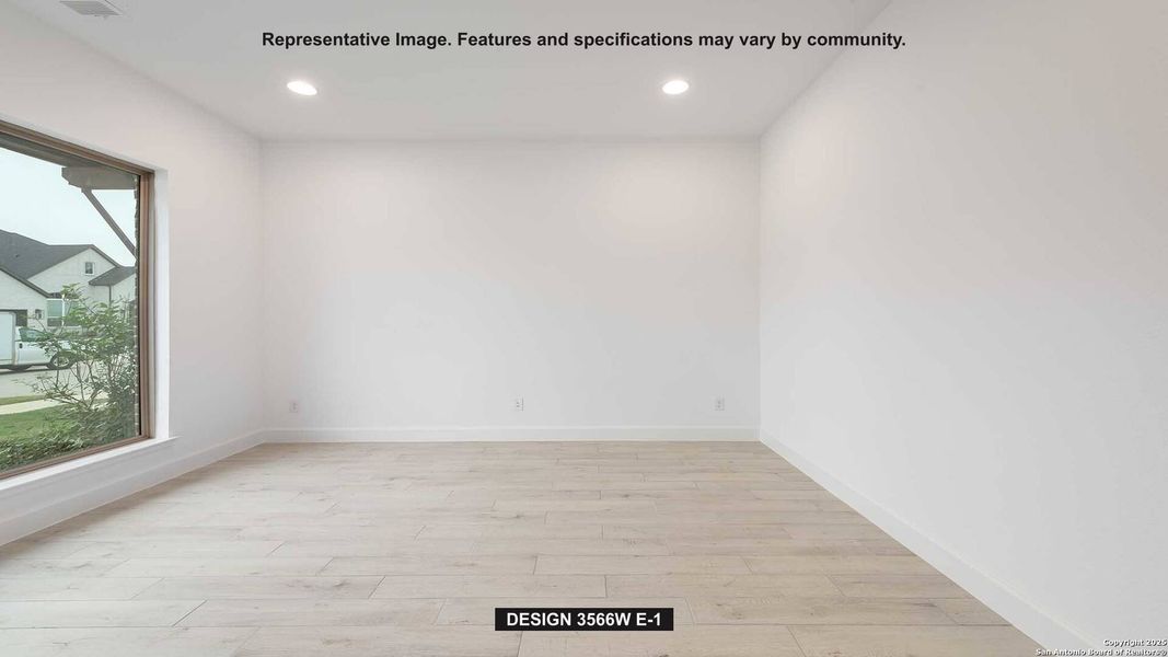 Spacious, unfurnished interior of a new home in Kinder Ranch 70', San Antonio (Image 6).