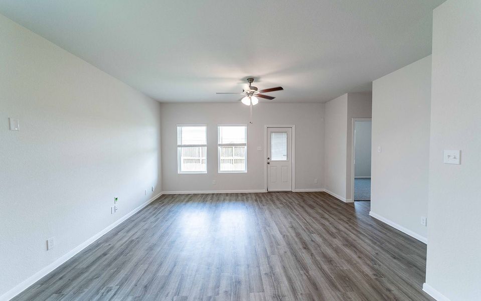 Spacious, unfurnished interior of a new home in Colony at Pinehurst, Pinehurst (Image 15).