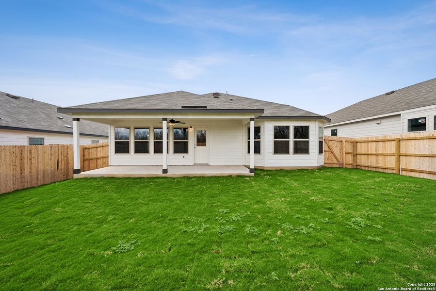 Exterior details and patio area of a home in Greenspoint Heights, Seguin (Image 19).