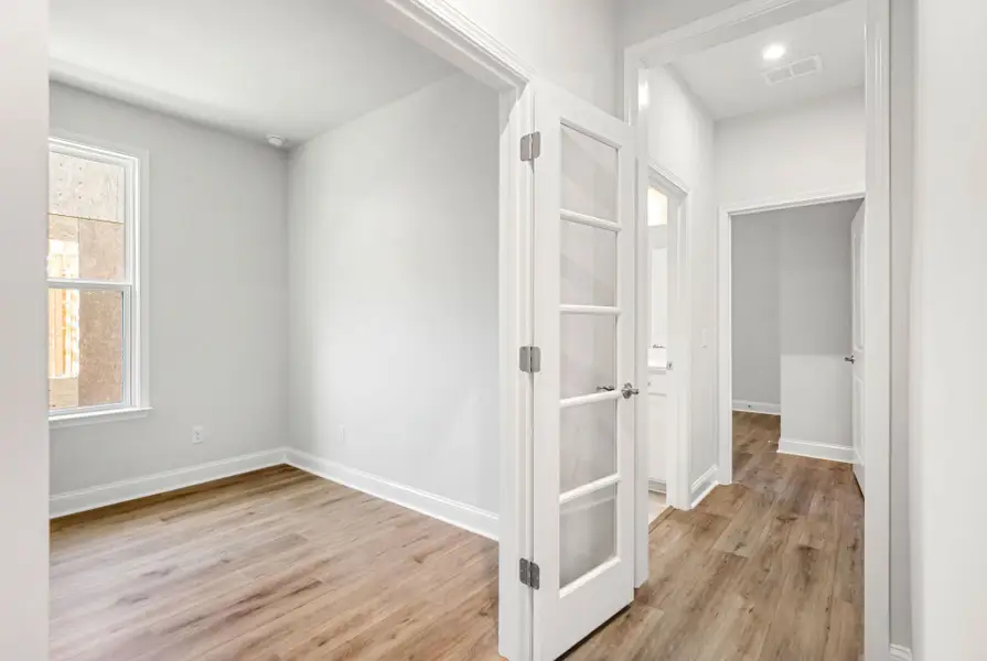 Spacious, unfurnished interior of a new home in Sun City Hilton Head, Bluffton (Image 10). Spacious, unfurnished interior of a new home in Sun City Hilton Head, Bluffton (Image 10).