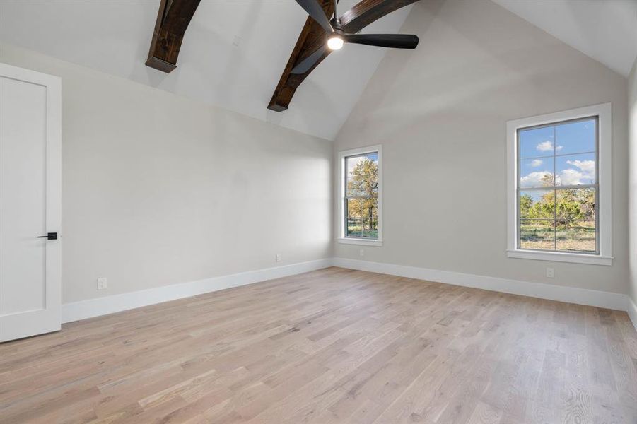 Spacious, unfurnished interior of a new home in , Weatherford (Image 35).