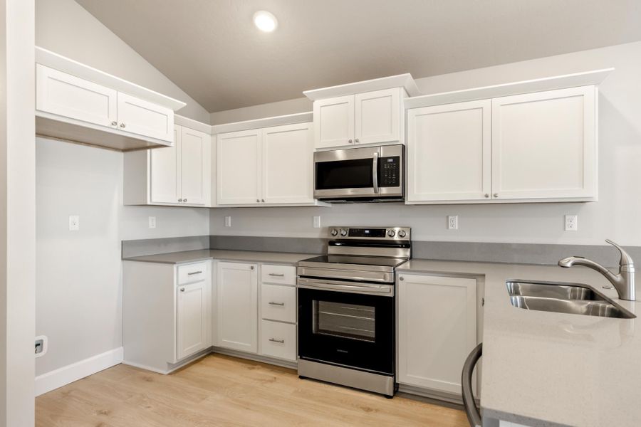 Furnished interior view inside a new home in Feather Ridge, Redmond (Image 7).