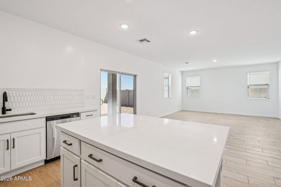 11-web-or-mls-W Moeller Rd-S2703-011 11-web-or-mls-W Moeller Rd-S2703-011