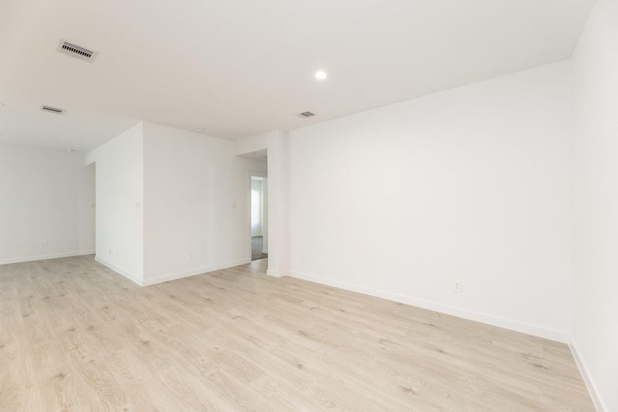 Spacious, unfurnished interior of a new home in , Fulshear (Image 23). Spacious, unfurnished interior of a new home in , Fulshear (Image 23).