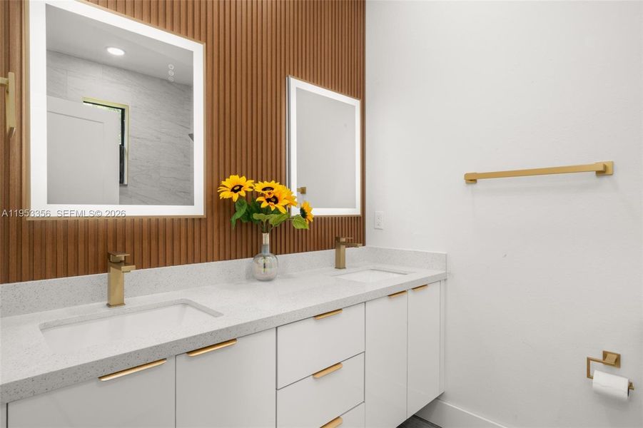 Furnished interior view inside a new home in , Sebring (Image 11).