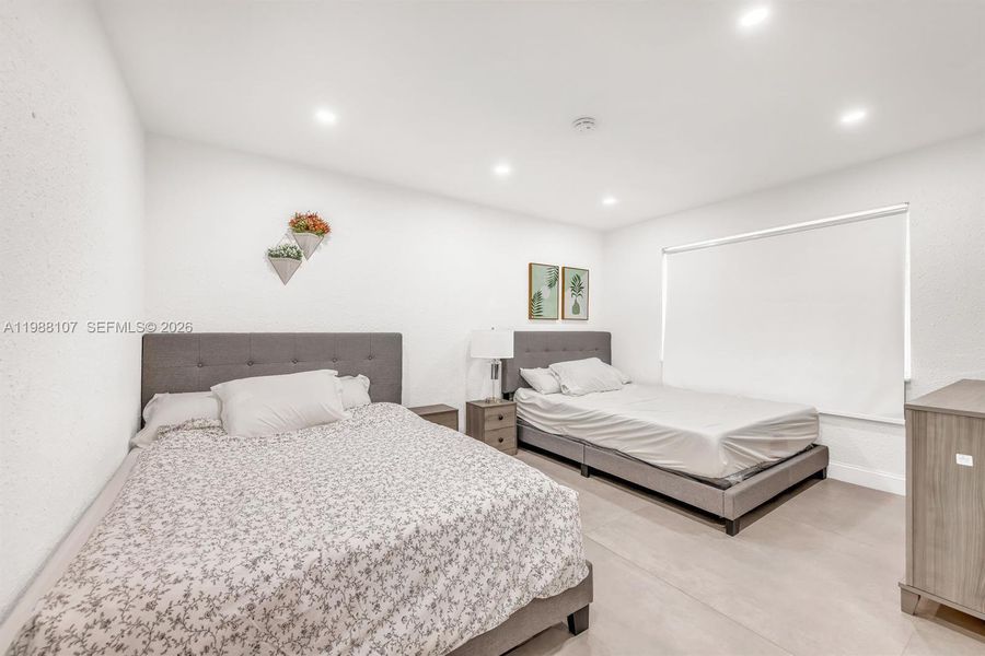 Furnished interior view inside a new home in , Fort Lauderdale (Image 27).