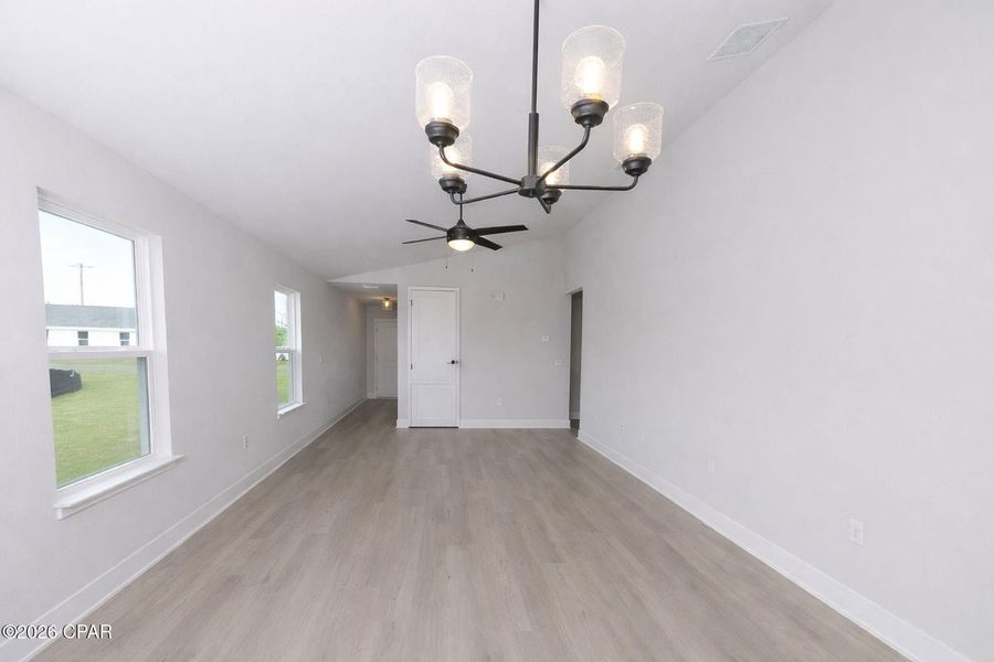 Spacious, unfurnished interior of a new home in Fox Glenn, Panama City (Image 10).