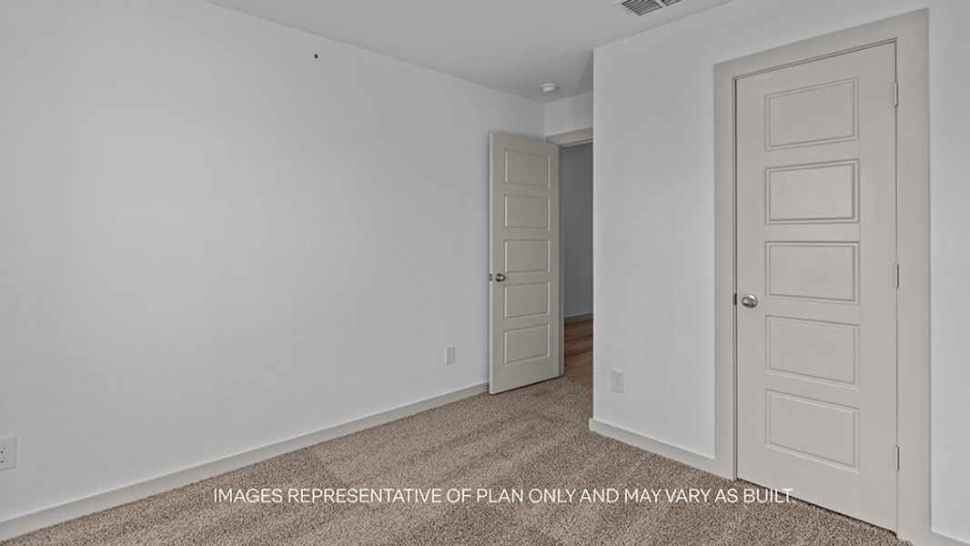 Spacious, unfurnished interior of a new home in Terra Vista, Lubbock (Image 15).