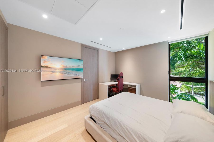 Furnished interior view inside a new home in , Key Biscayne (Image 12).