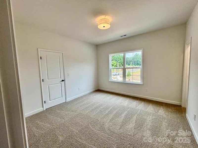 Spacious, unfurnished interior of a new home in Adalyn Park, Mooresville (Image 27).