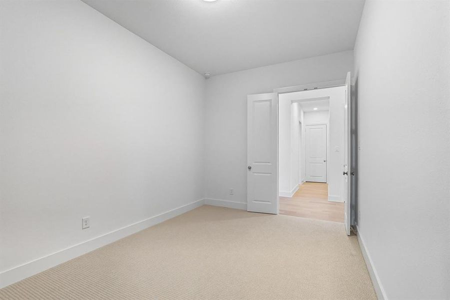 Spacious, unfurnished interior of a new home in Sonoma Verde: 70ft. lots, McLendon-Chisholm (Image 15). Spacious, unfurnished interior of a new home in Sonoma Verde: 70ft. lots, McLendon-Chisholm (Image 15).