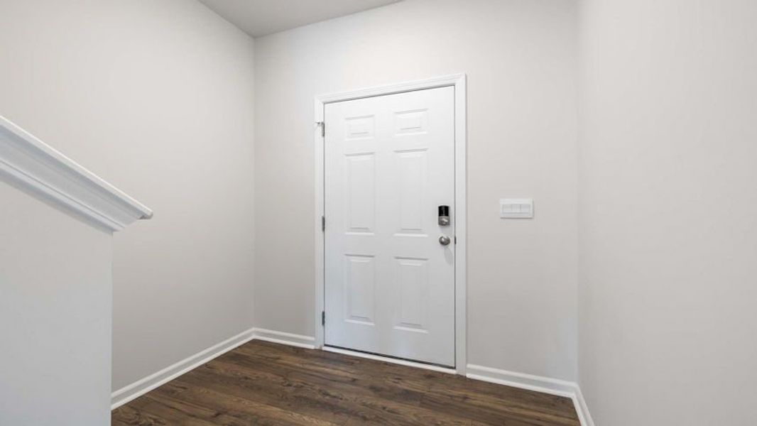 Spacious, unfurnished interior of a new home in Covington Village, Greer (Image 14).