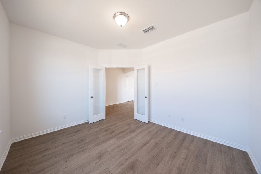 Spacious, unfurnished interior of a new home in Verandah, Royse City (Image 23). Spacious, unfurnished interior of a new home in Verandah, Royse City (Image 23).