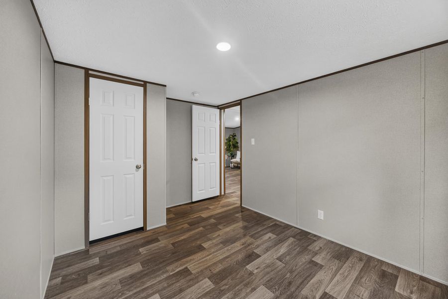 Spacious, unfurnished interior of a new home in , Ravenel (Image 20).