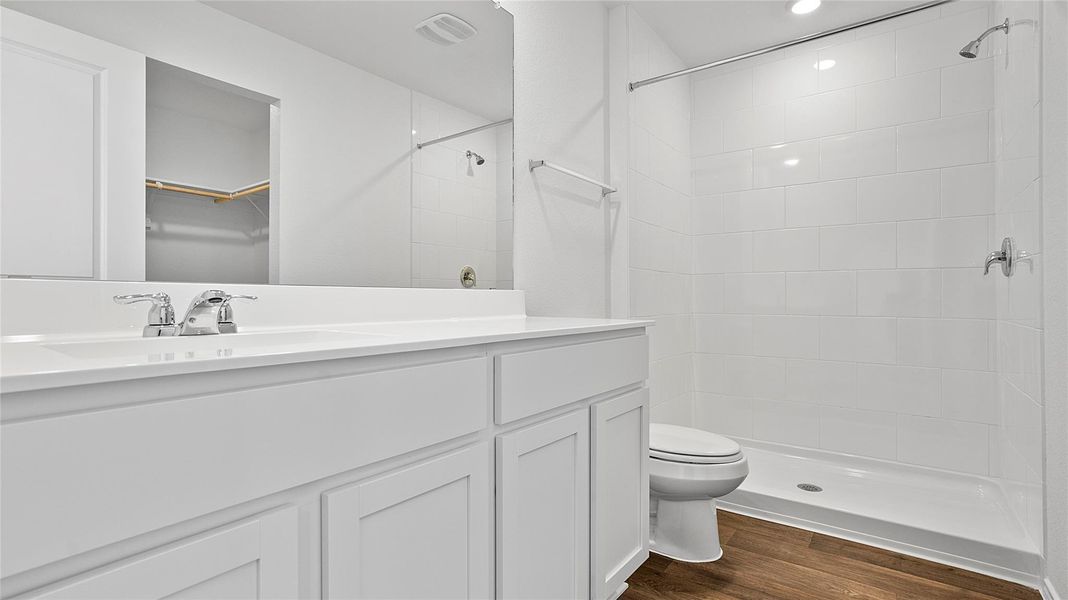 Furnished interior view inside a new home in Marigold, Kyle (Image 10).