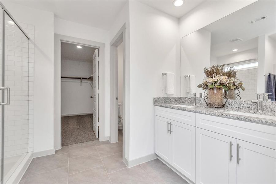 Image 24 of a home in Post Oak Pointe.