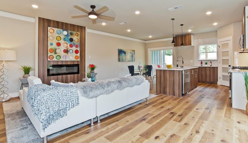 Furnished interior view inside a new home in , Dallas (Image 23). Furnished interior view inside a new home in , Dallas (Image 23).