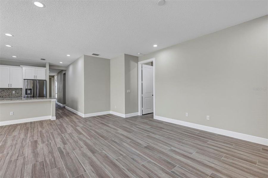 Spacious, unfurnished interior of a new home in , Summerfield (Image 38).