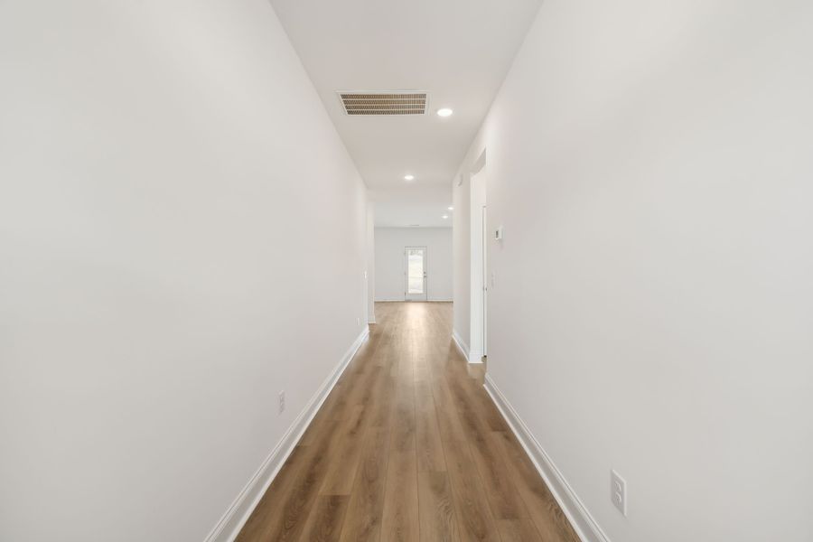 Image 41 of a home in Willow Landing.