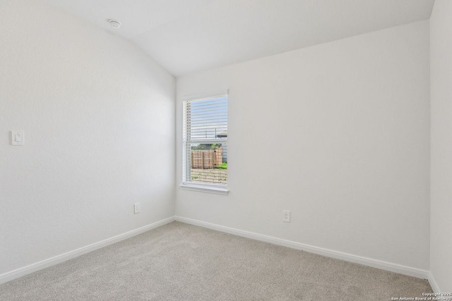 Spacious, unfurnished interior of a new home in Catalina, Converse (Image 18).
