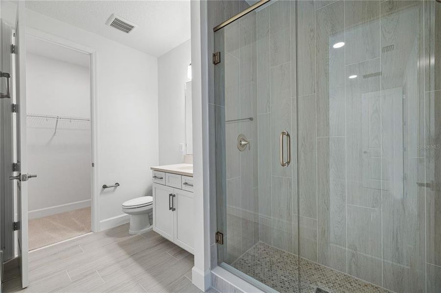 Furnished interior view inside a new home in , Winter Garden (Image 18).