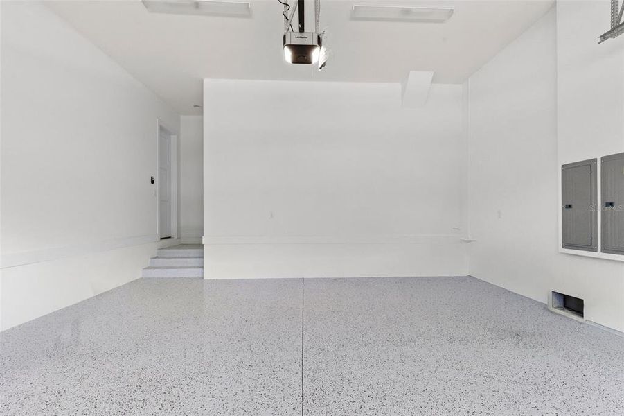 Spacious, unfurnished interior of a new home in , Tampa (Image 45). Spacious, unfurnished interior of a new home in , Tampa (Image 45).