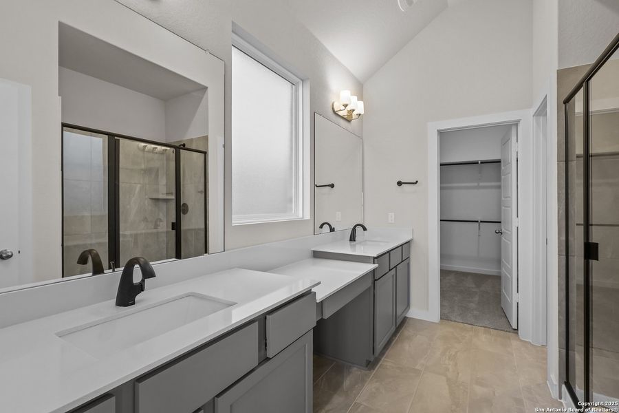 Furnished interior view inside a new home in Stillwater Ranch 45', San Antonio (Image 10).