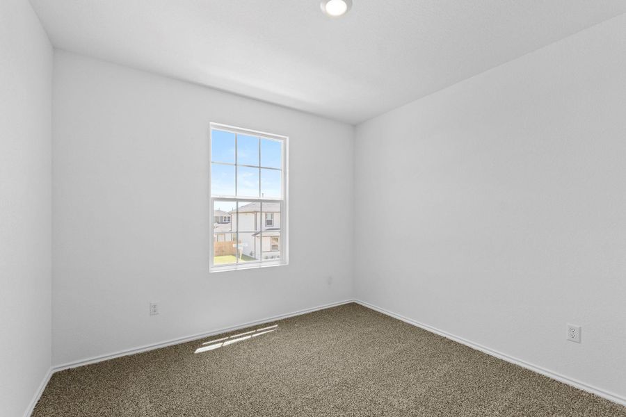 Spacious, unfurnished interior of a new home in Valverde, Bastrop (Image 24).