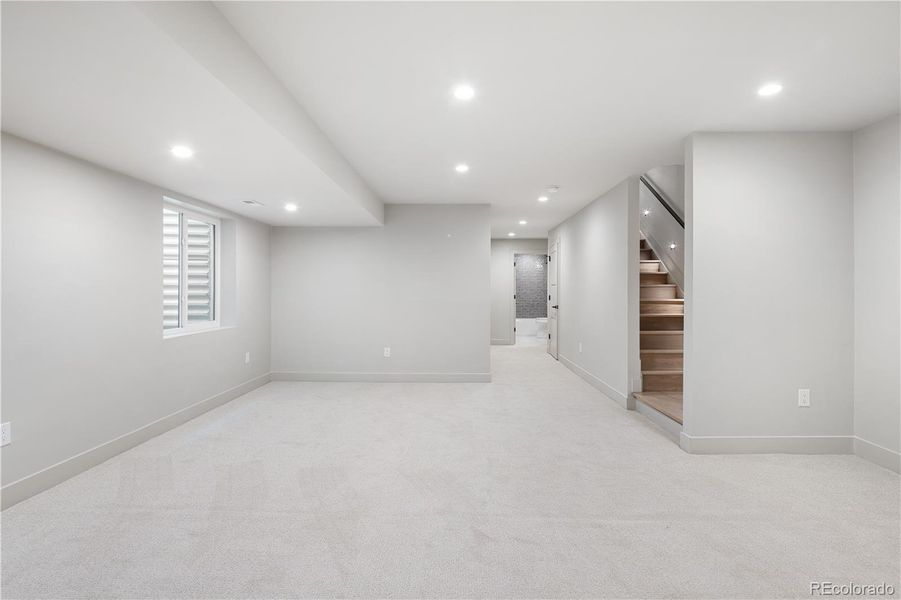 Spacious, unfurnished interior of a new home in , Denver (Image 20).