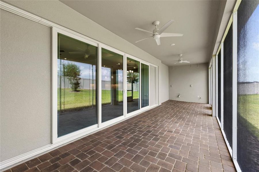 Exterior details and patio area of a home in , Mount Dora (Image 3).