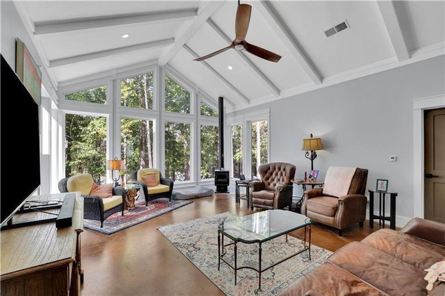 Image 38 of a home in .