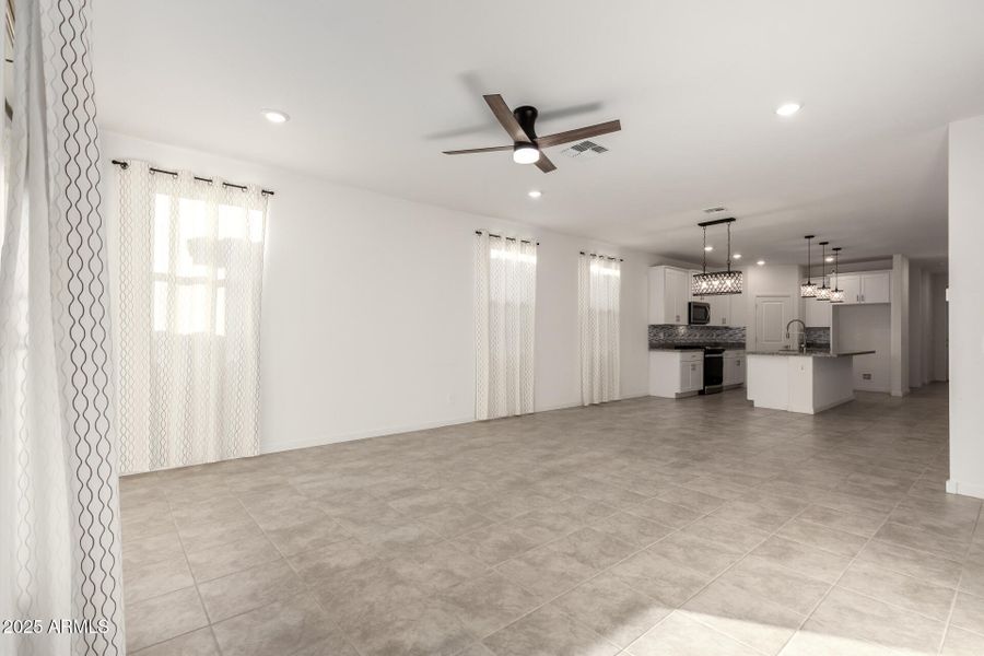 07 - Albeniz 8937 07 - Albeniz 8937