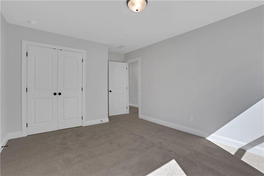 Spacious, unfurnished interior of a new home in Villas at Dawsonville, Dawsonville (Image 38).