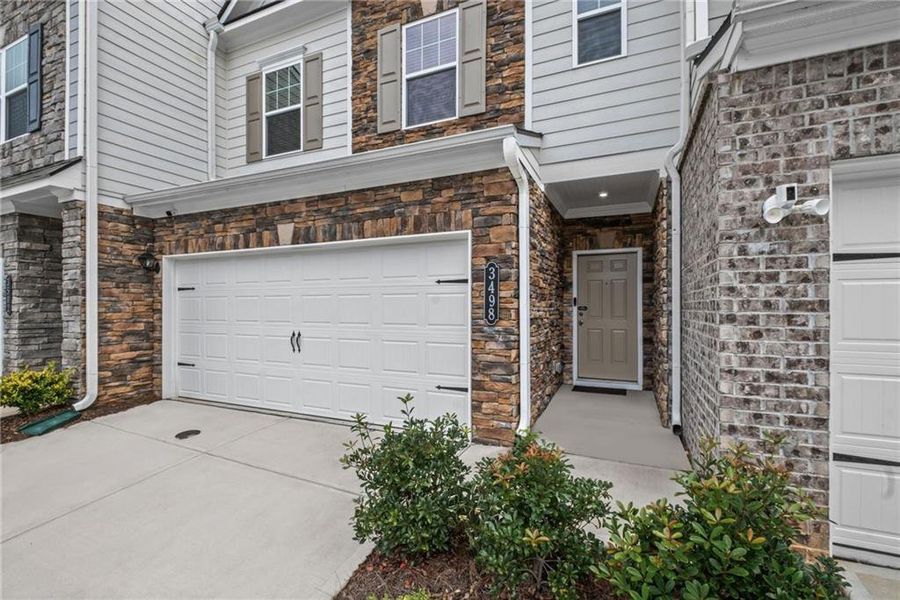 Exterior details and patio area of a home in , Powder Springs (Image 25).
