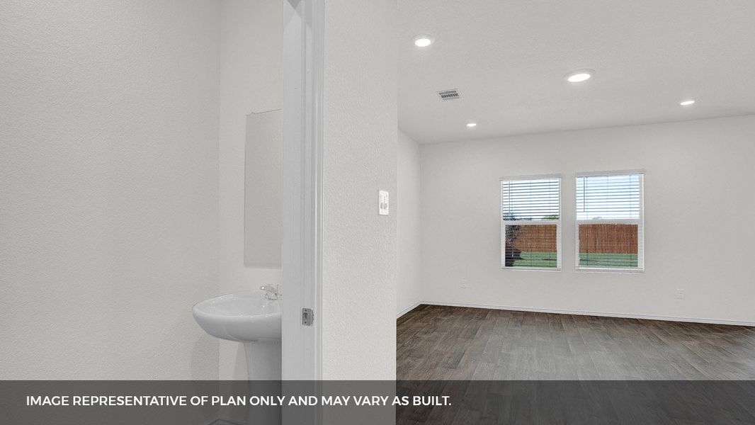 Spacious, unfurnished interior of a new home in Carillon, Manor (Image 18). Spacious, unfurnished interior of a new home in Carillon, Manor (Image 18).