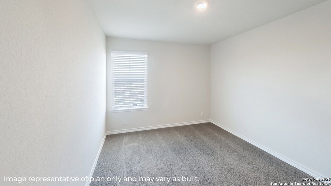 Spacious, unfurnished interior of a new home in Brookstone Creek, San Antonio (Image 22).