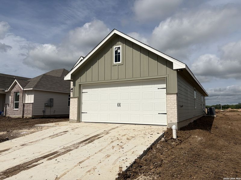 Image 11 of a home in Arroyo Ranch.