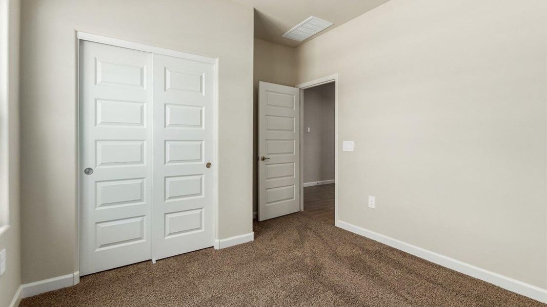 Spacious, unfurnished interior of a new home in Sycamore Vista, Vail (Image 24).