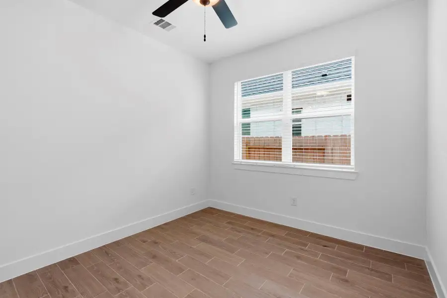 Spacious, unfurnished interior of a new home in Emory Glen, Magnolia (Image 17).