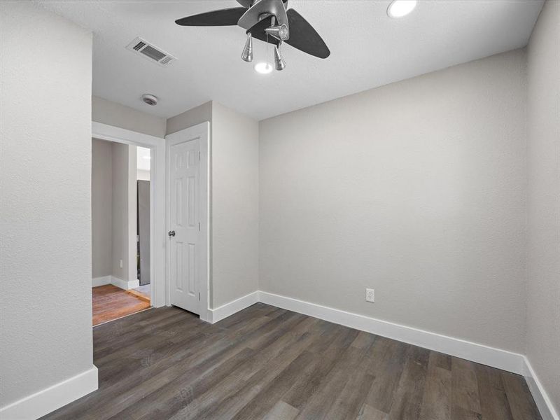 Spacious, unfurnished interior of a new home in , Springtown (Image 17).