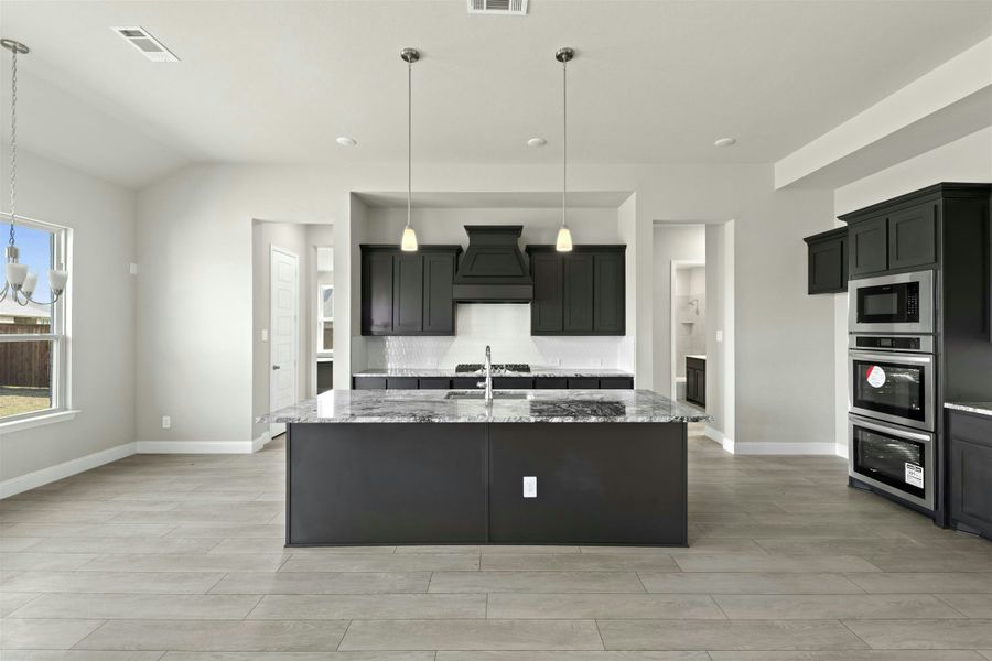 Furnished interior view inside a new home in Kentsdale Farms, DeSoto (Image 8). Furnished interior view inside a new home in Kentsdale Farms, DeSoto (Image 8).