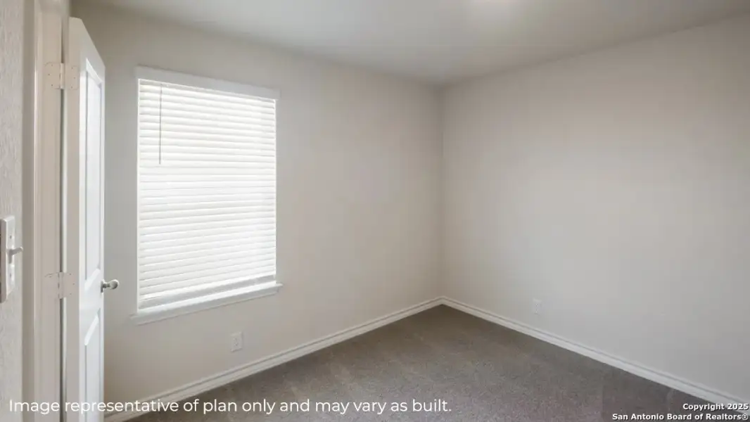 Spacious, unfurnished interior of a new home in Brookstone Creek, San Antonio (Image 12).