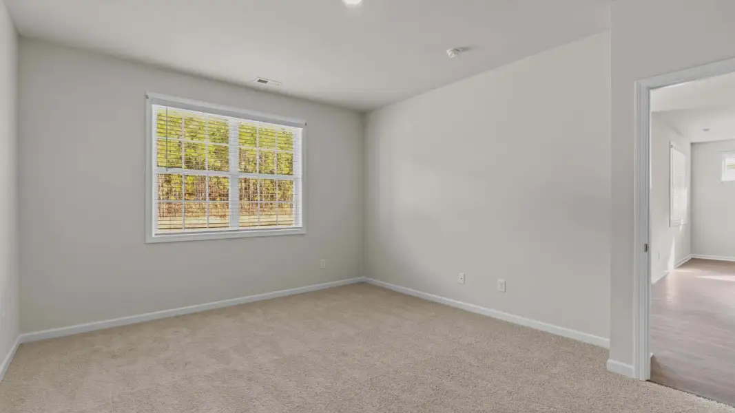 Spacious, unfurnished interior of a new home in Chambray, New Bern (Image 28). Spacious, unfurnished interior of a new home in Chambray, New Bern (Image 28).