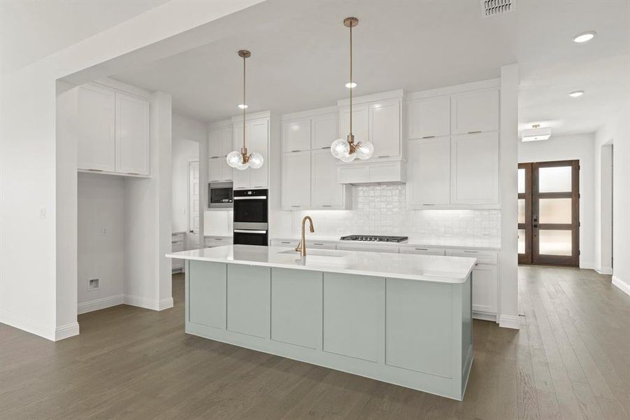 08. 3102 Fisher - Kitchen (2)