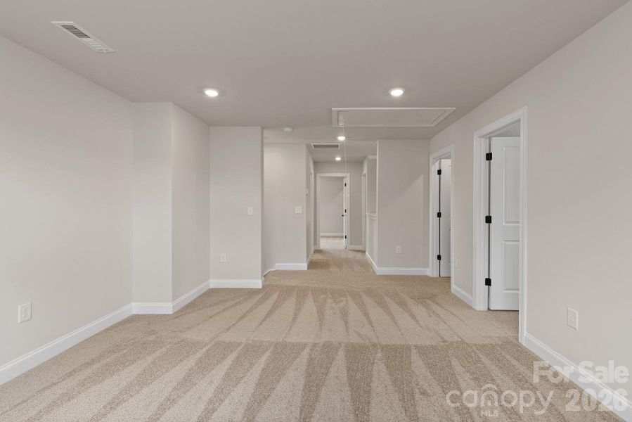 Spacious, unfurnished interior of a new home in Ascot Woods, Charlotte (Image 8). Spacious, unfurnished interior of a new home in Ascot Woods, Charlotte (Image 8).